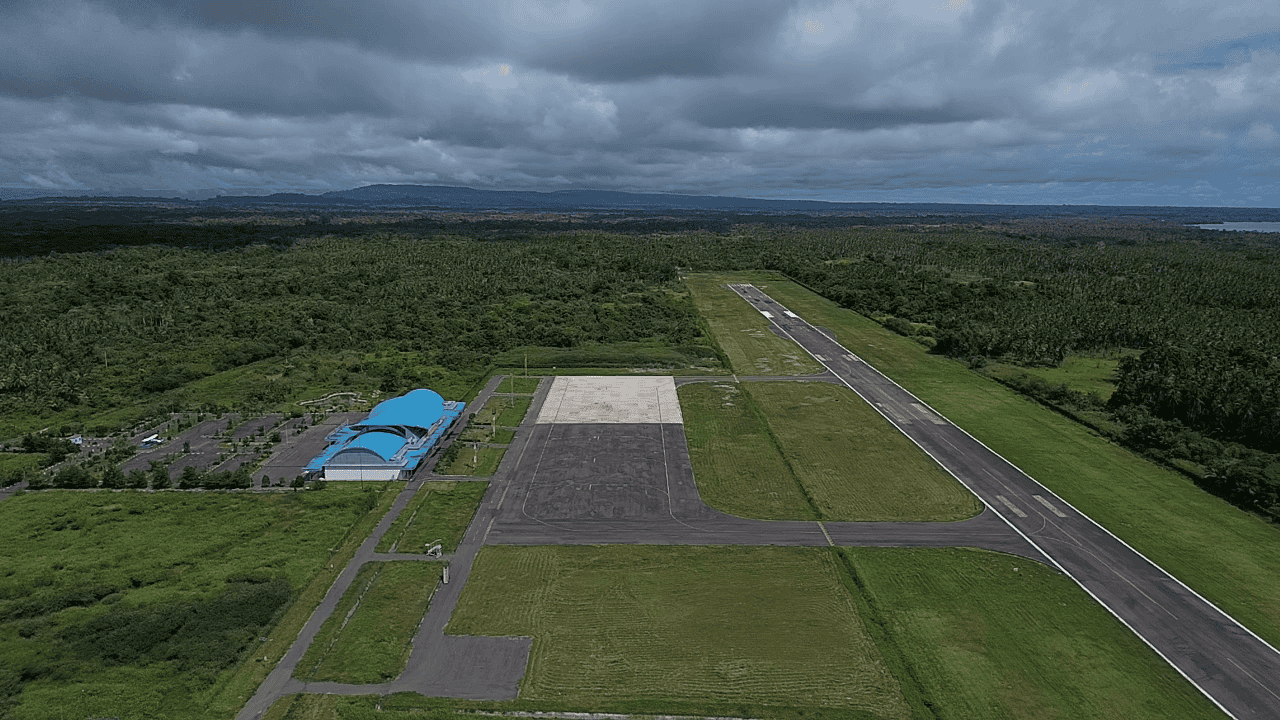Gambar Bandar Udara Tampak Atas