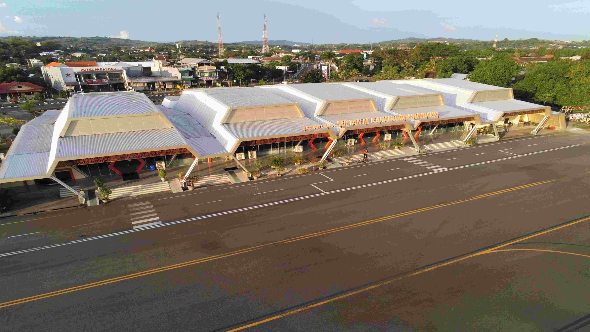 Terminal Unit Penyelenggara Bandar Udara Sultan M. Kaharuddin Sumbawa