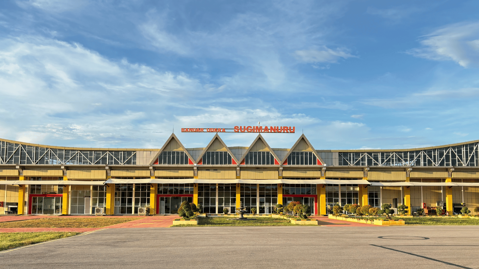 Bandara Sugimanuru
