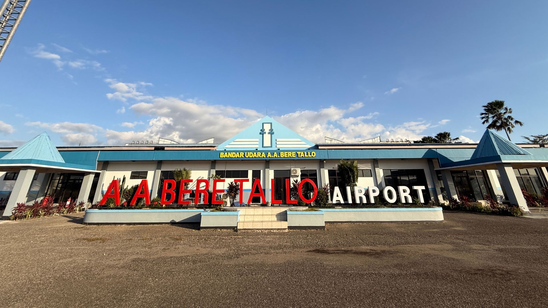 Bandara A. A. Bere Tallo