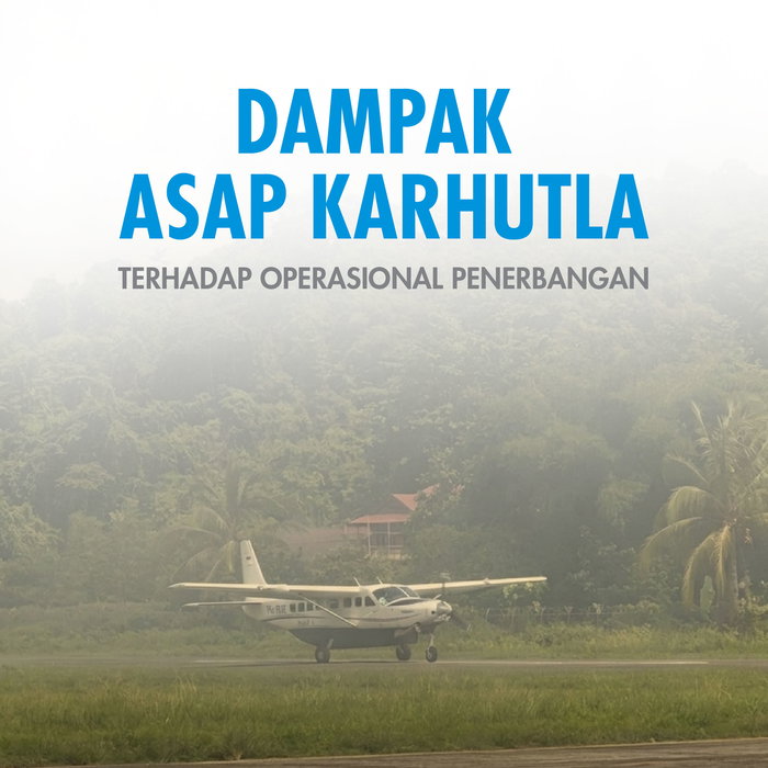 [ Dampak Asap Karhutla ] Kabut asap yang menyelimuti area bandara dan sekitarnya menghadirkan tantangan besar bagi duni…