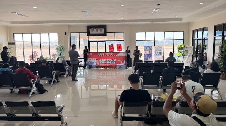 Sosialisasi Dilarang Becanda Bom di Terminal oleh Avsec