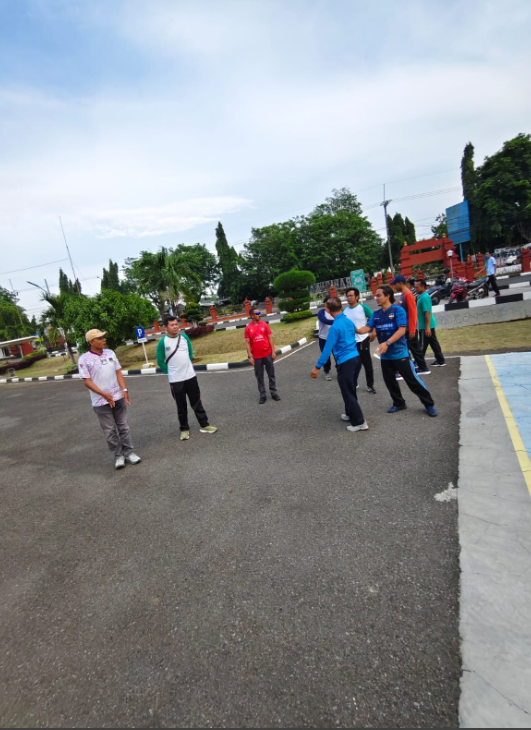 Senam Sehat Harhubnas bersama insan Perhubungan Cirebon