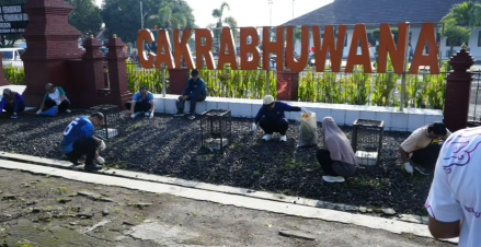 Aksi Jumat Bersih
