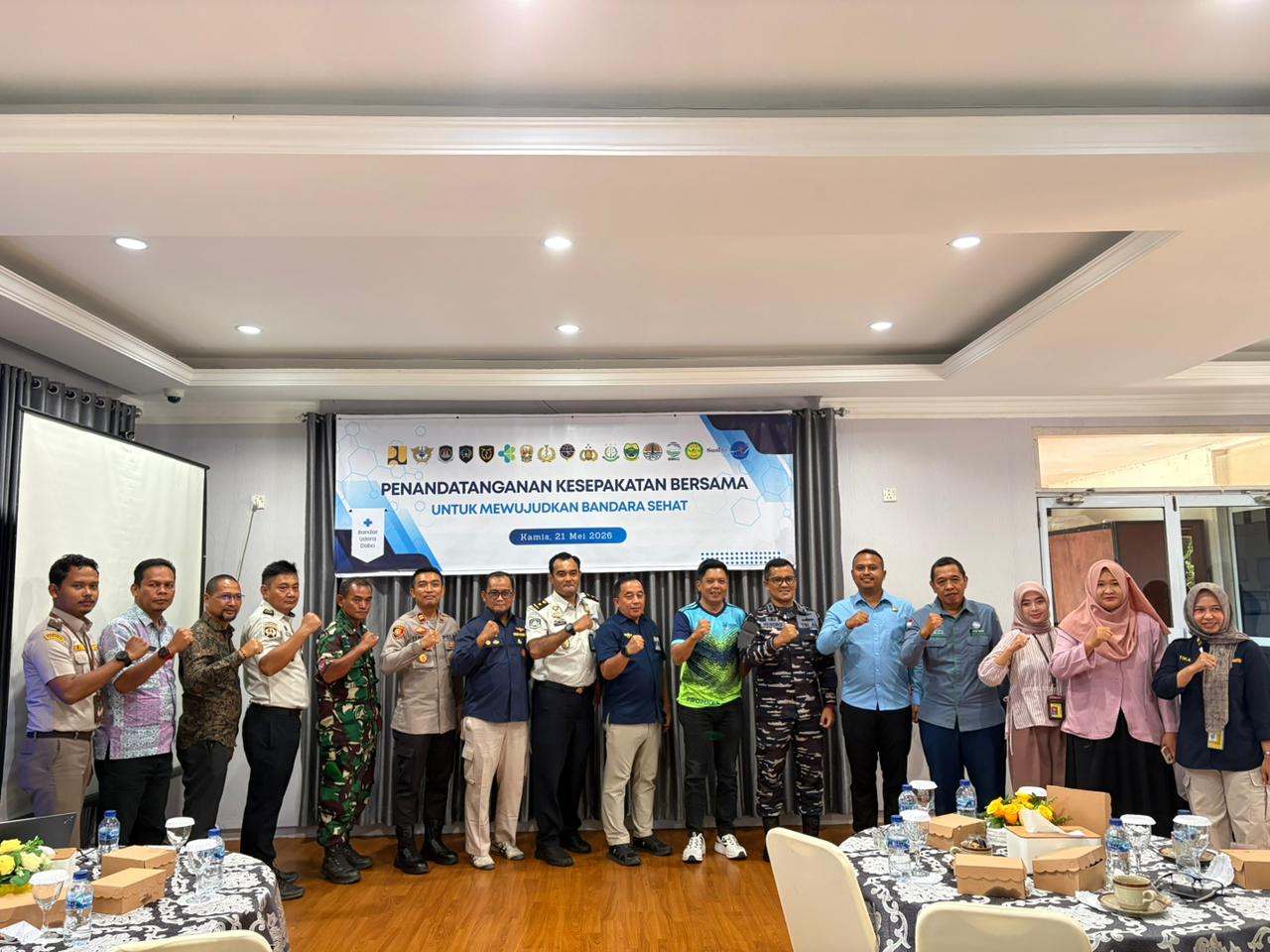 Penandatanganan Nota Kesepahaman Forum Bandara Sehat