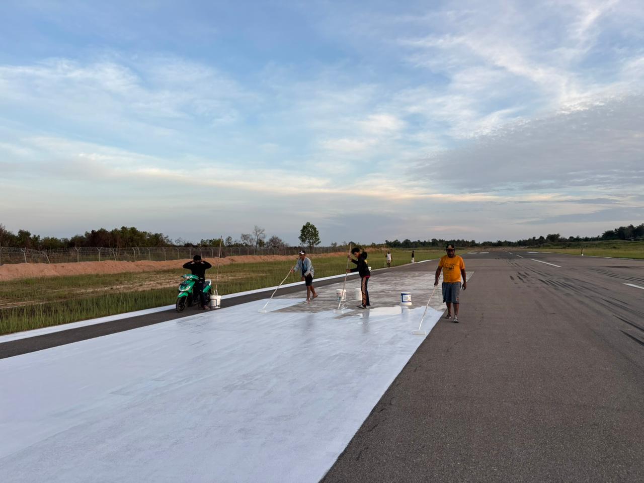 Tingkatkan Keselamatan Penerbangan, Bandara Kepi Kebut Pemenuhan Marka Runway, Taxiway, dan Apron