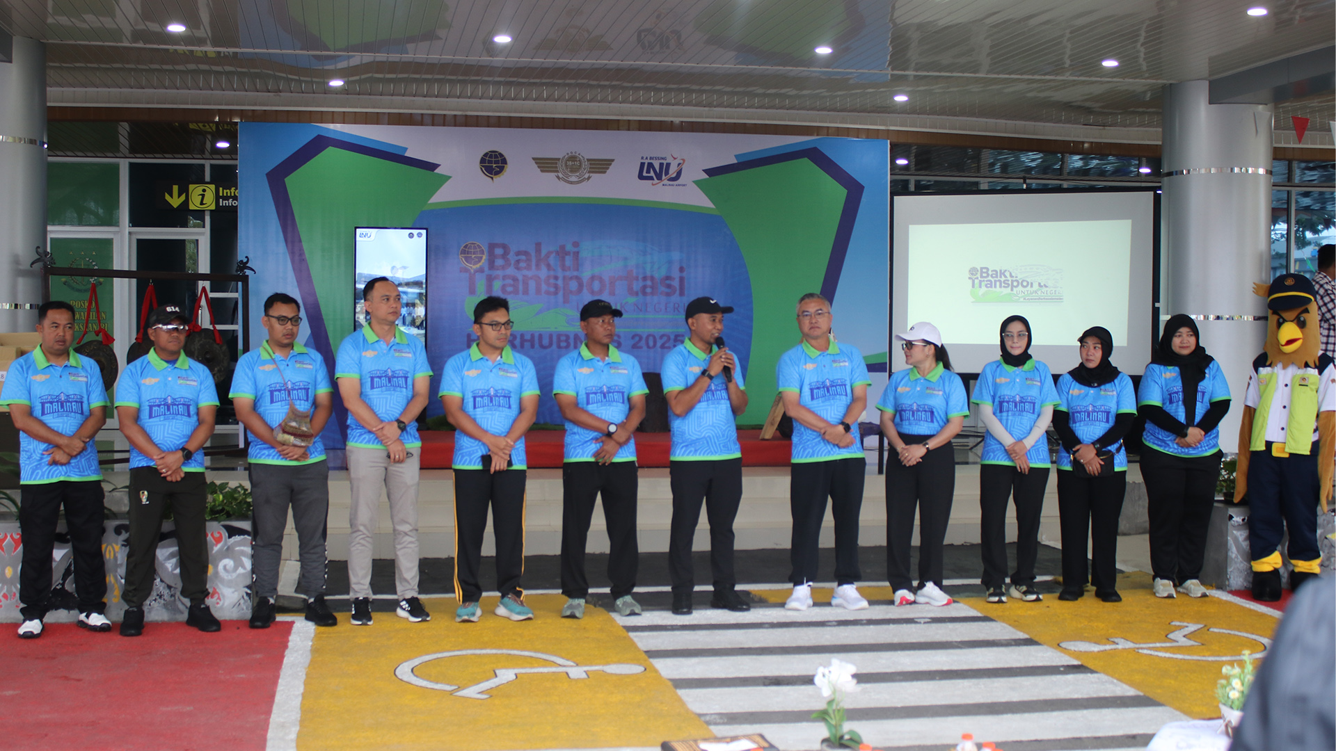 Jalan Sehat dan Senam Bersama Harhubnas 2025