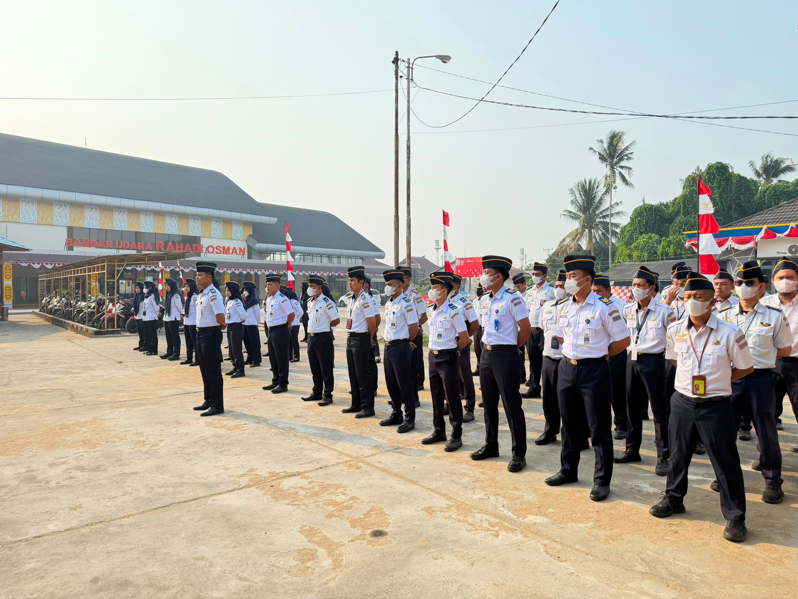 APEL PAGI PEGAWAI BANDARA RAHADI OSMAN
