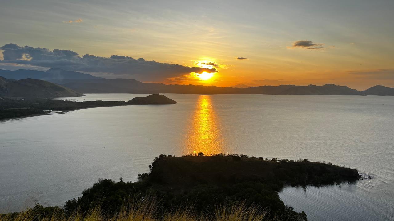 Pantai Tanjung Kajuwulu - 2