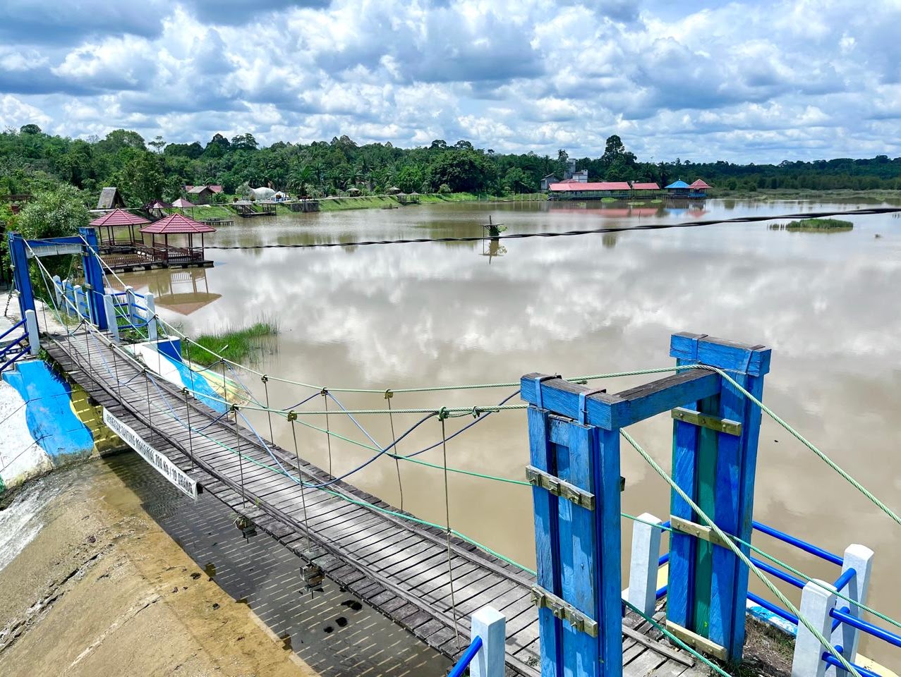 DAM TRINSING