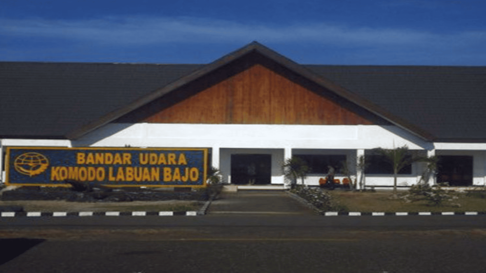 Bandara Lama (1).png