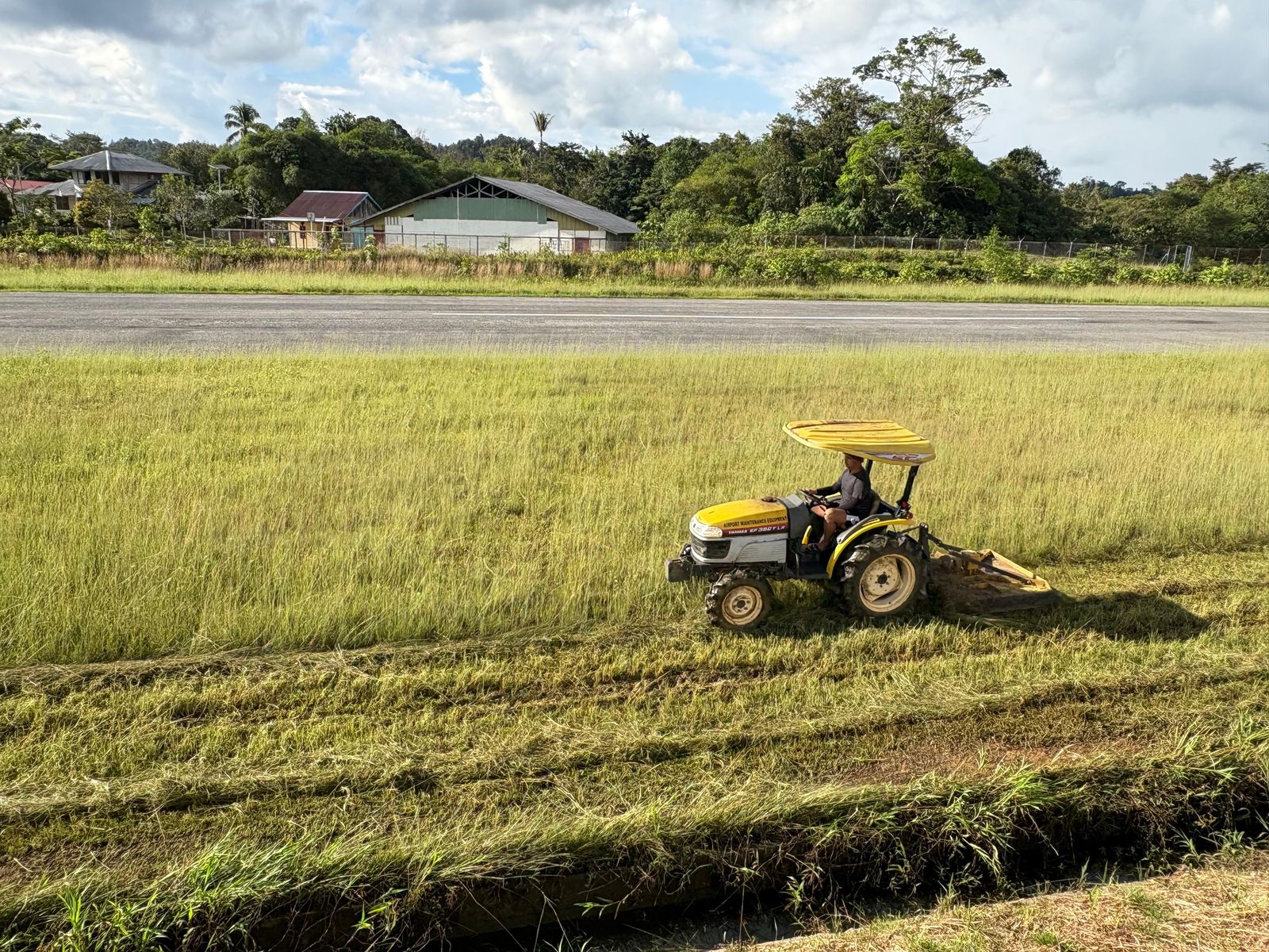 Unit Bangunan dan Landasan