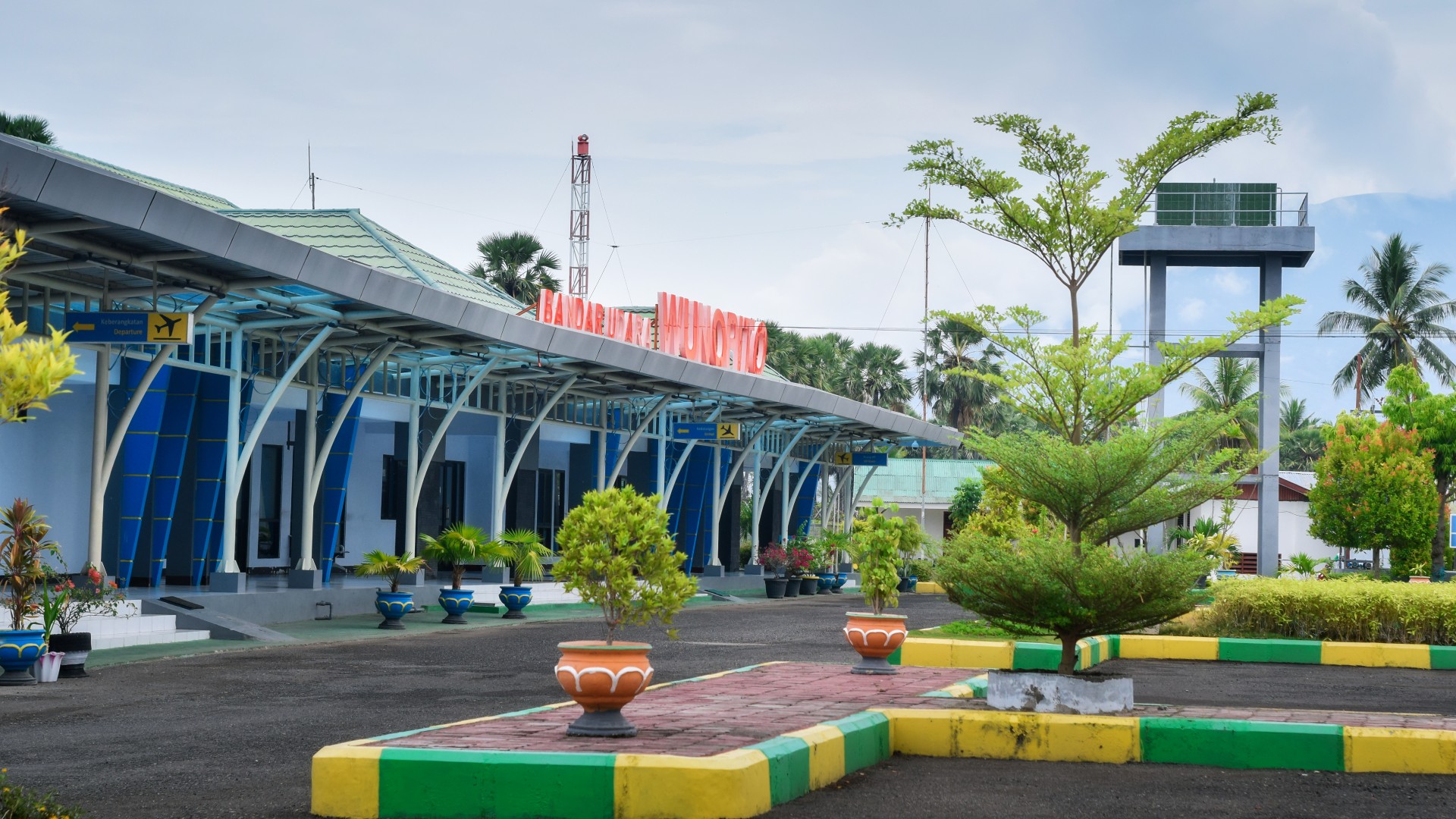 Sisi Darat